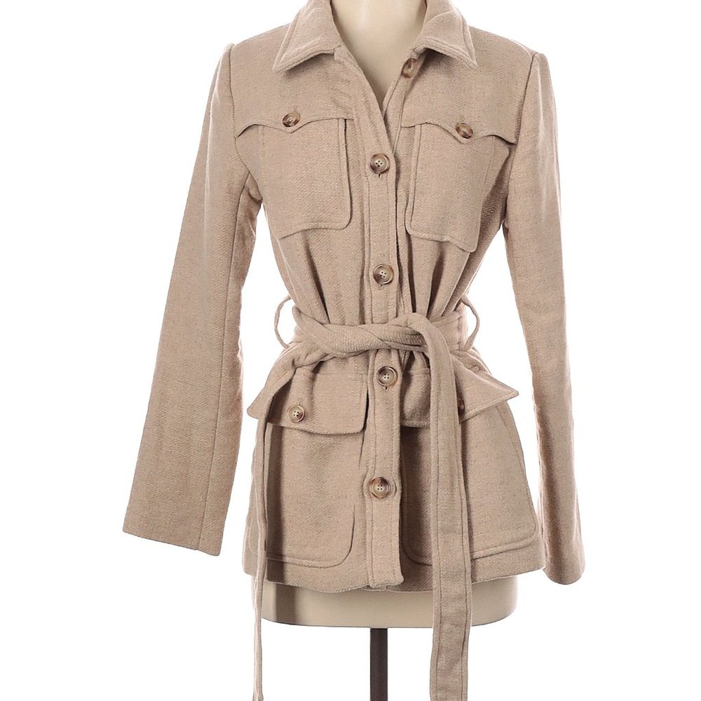 a loves a Wool Coat, custom lined!
